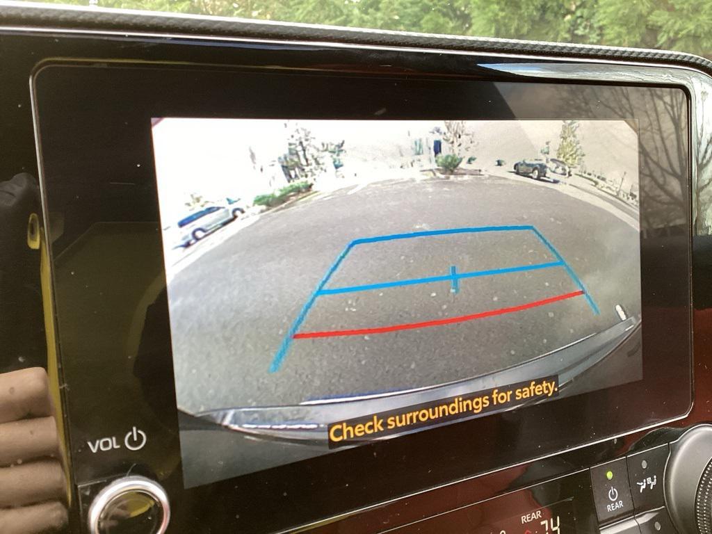 used 2023 Toyota Highlander car, priced at $36,392