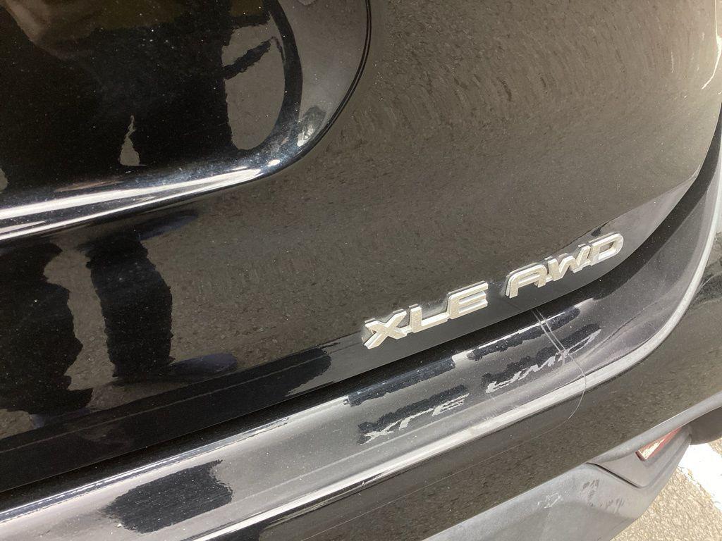 used 2023 Toyota Highlander car, priced at $38,491