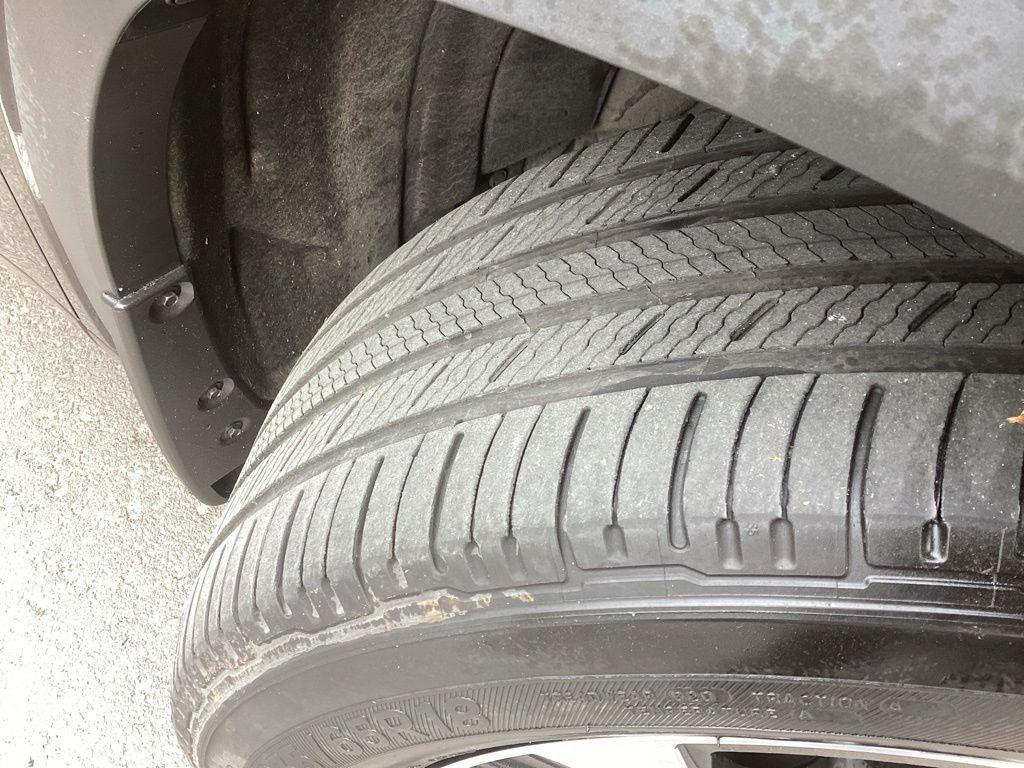 used 2023 Toyota Highlander car, priced at $38,491