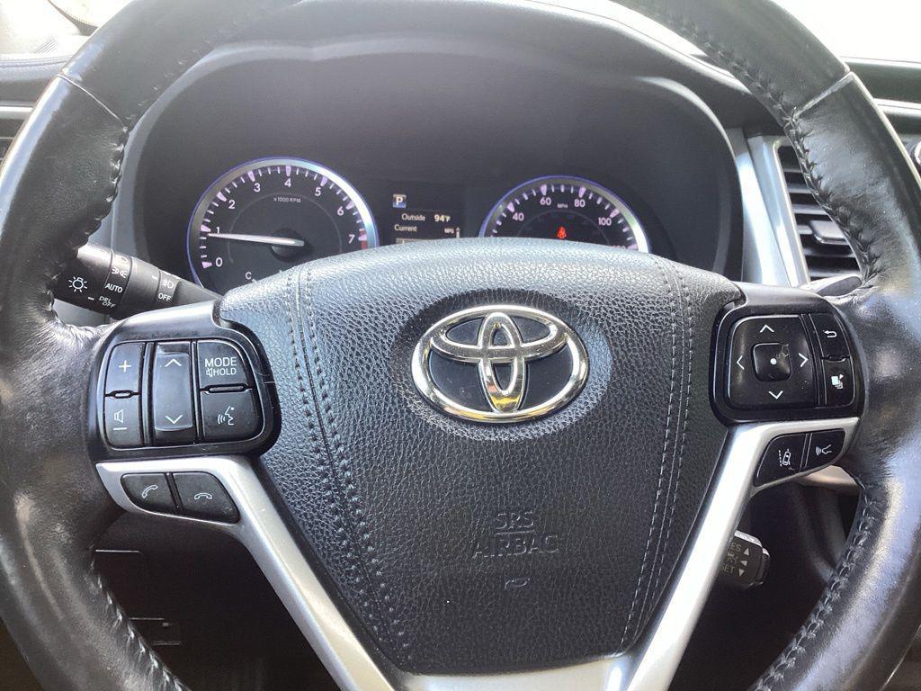 used 2017 Toyota Highlander car, priced at $23,187