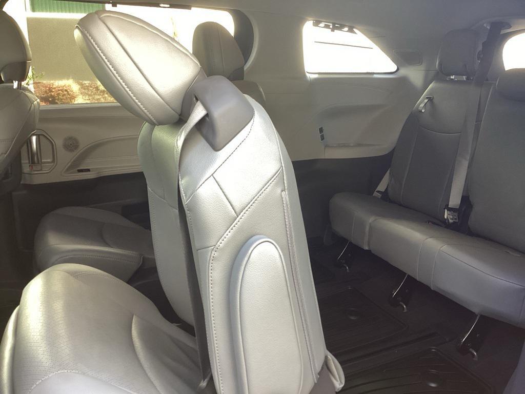 used 2023 Toyota Sienna car