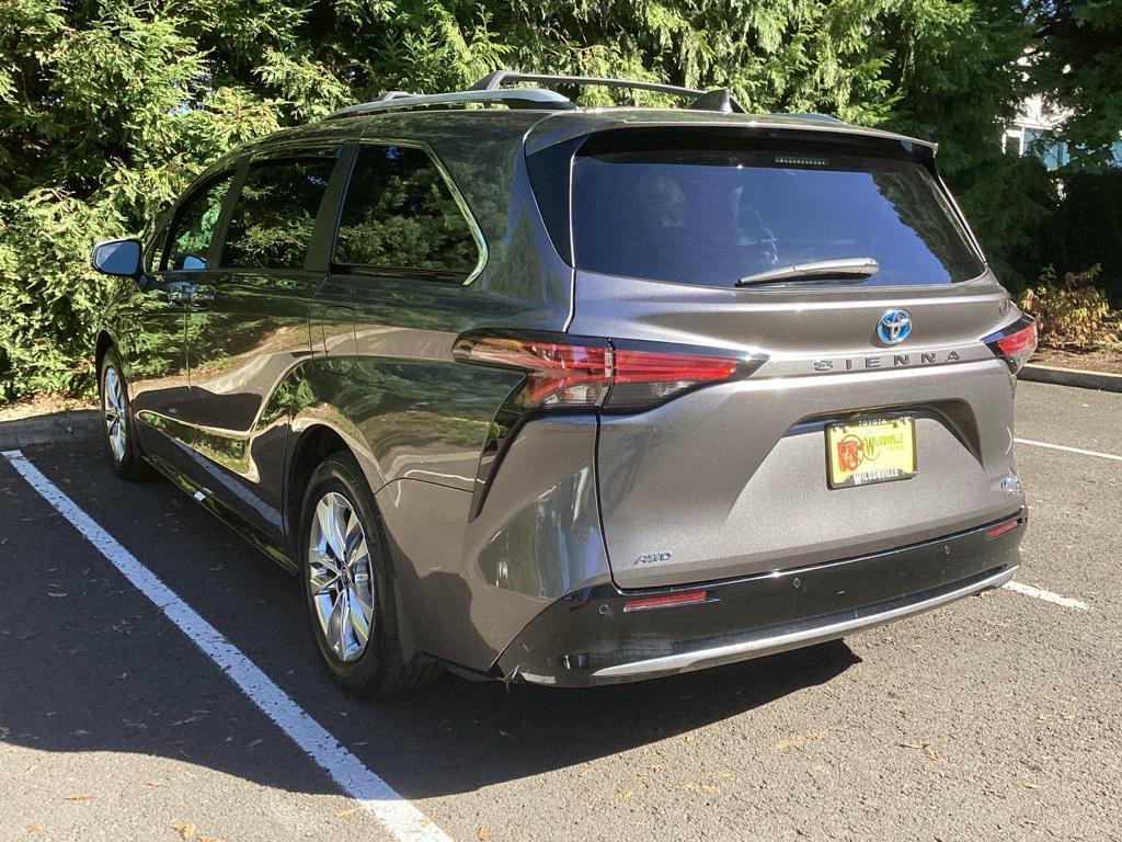 used 2023 Toyota Sienna car