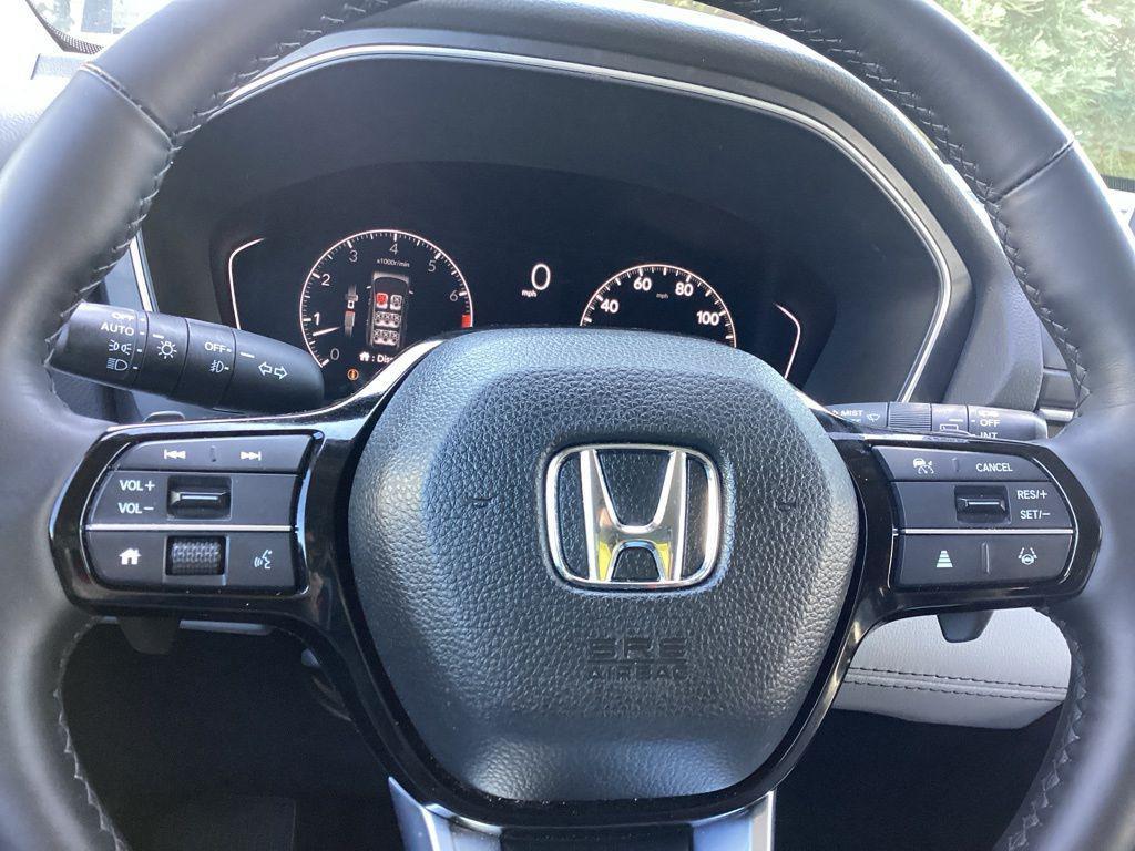 used 2025 Honda Pilot car, priced at $42,186