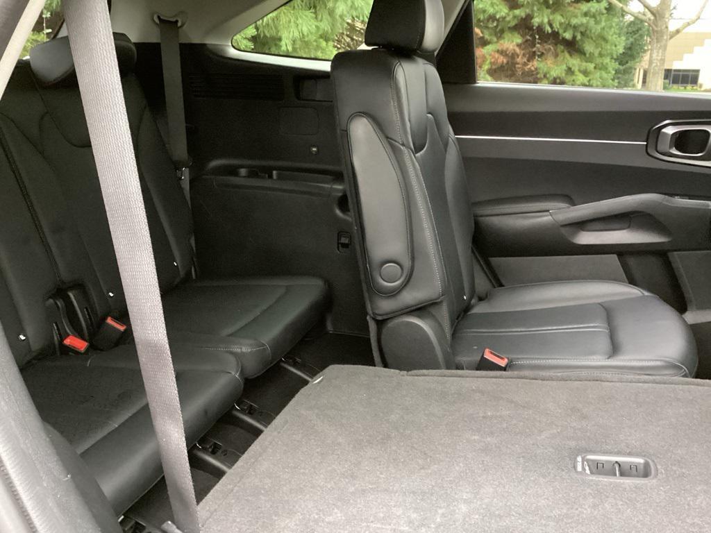 used 2023 Kia Sorento Hybrid car, priced at $29,633