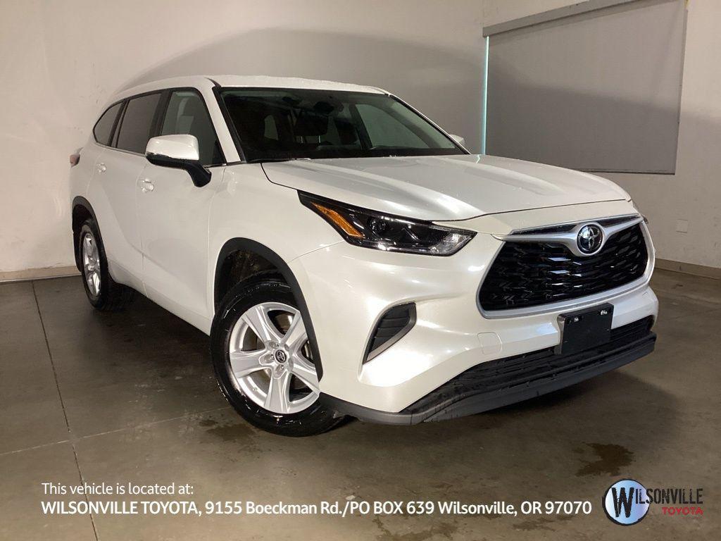 used 2023 Toyota Highlander car, priced at $34,981