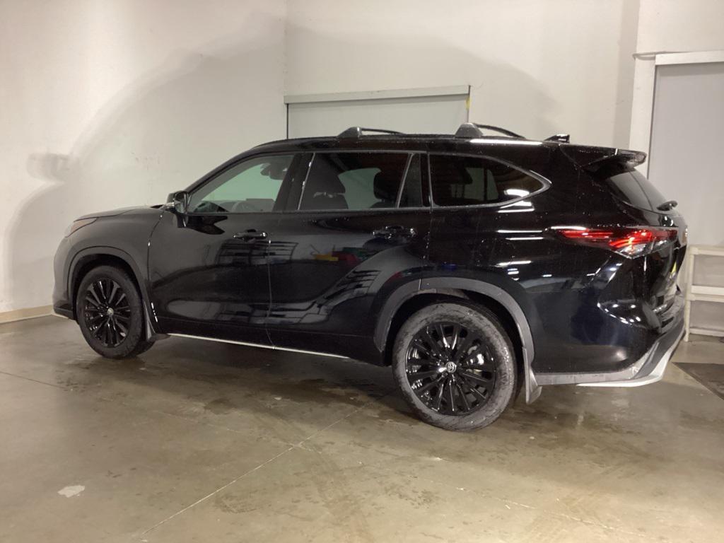 used 2026 Toyota Highlander car, priced at $48,974