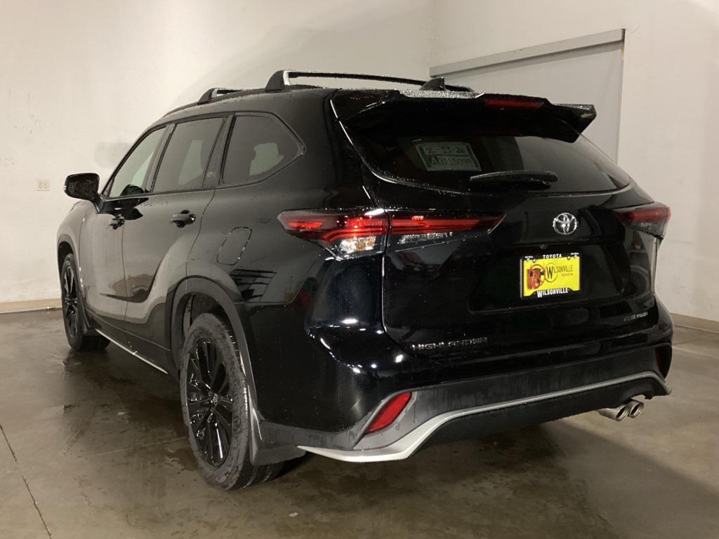 used 2026 Toyota Highlander car, priced at $48,974