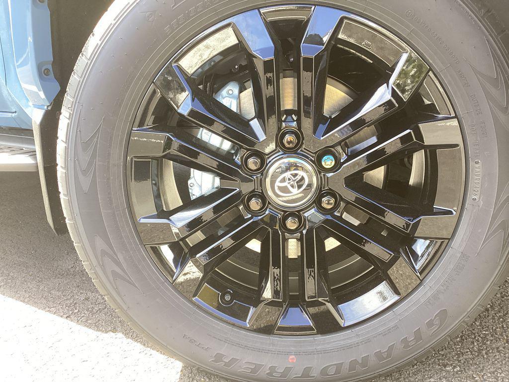 new 2026 Toyota 4Runner Hybrid car, priced at $67,419