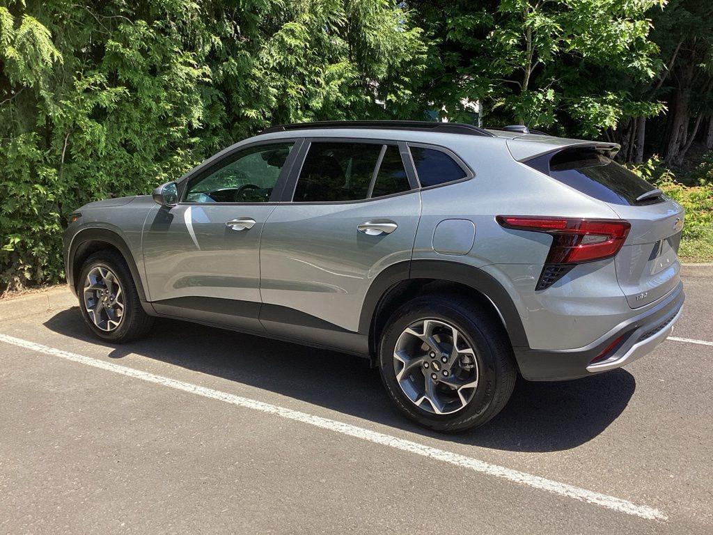 used 2025 Chevrolet Trax car, priced at $19,188