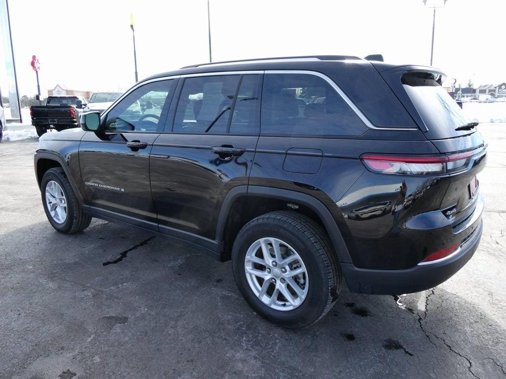 used 2024 Jeep Grand Cherokee car, priced at $27,995