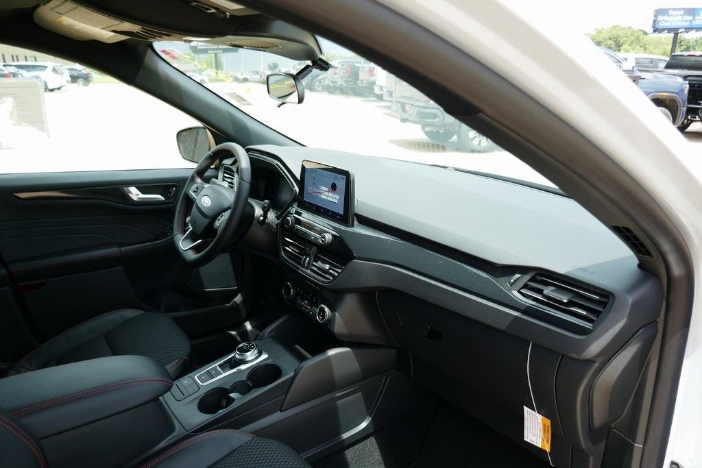 new 2025 Ford Escape car, priced at $30,022