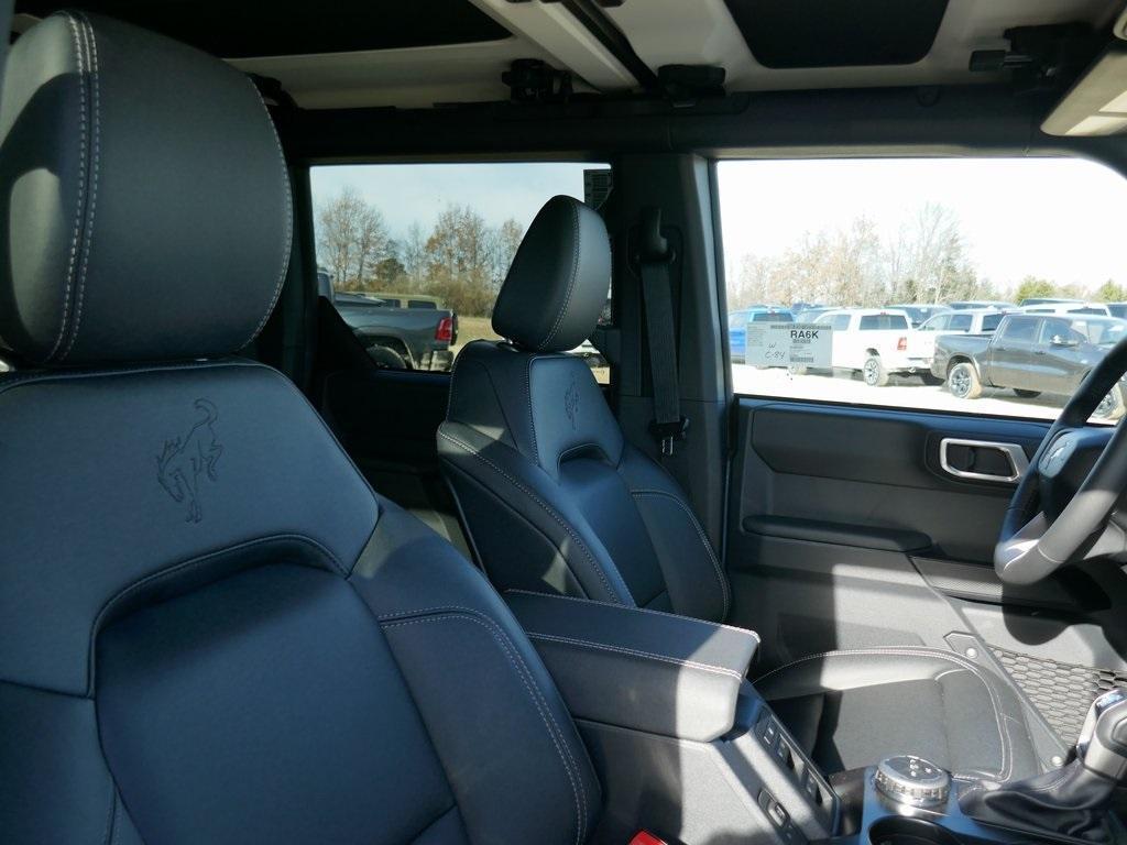 new 2025 Ford Bronco car, priced at $44,960