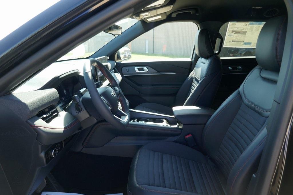 new 2025 Ford Explorer car, priced at $41,983