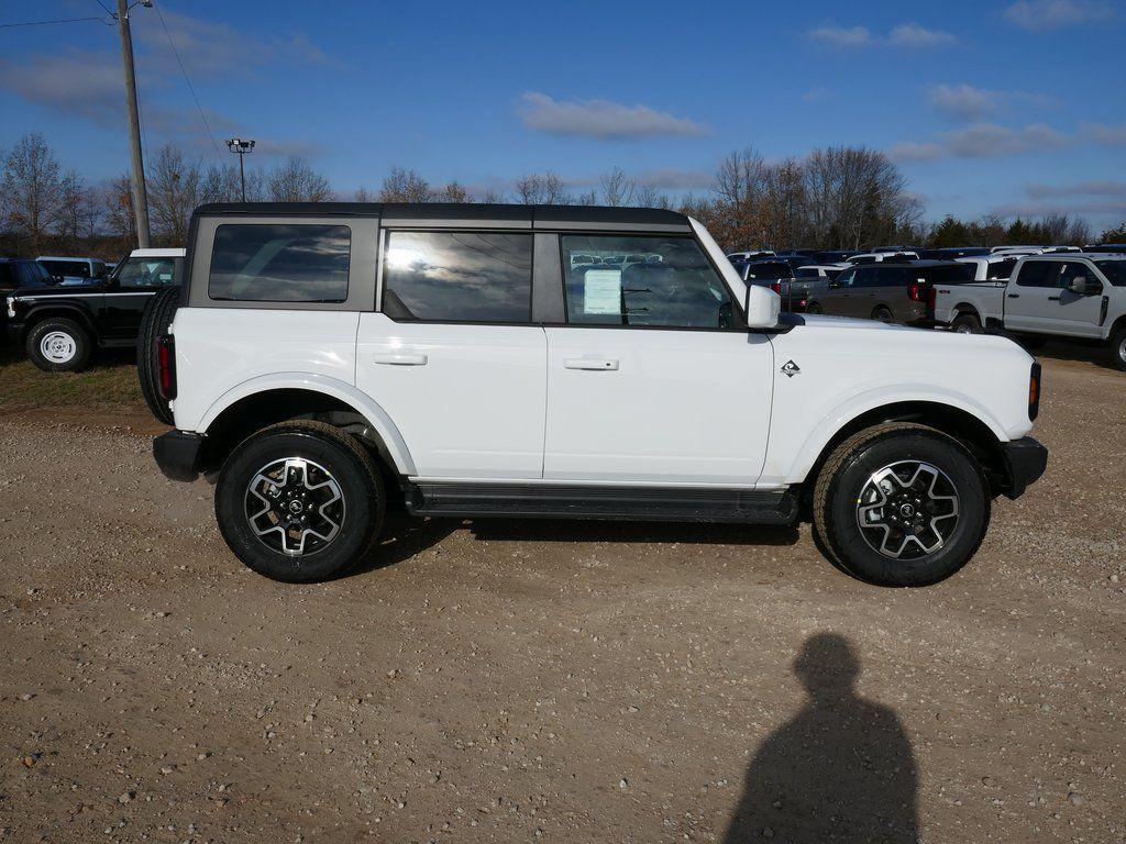 new 2025 Ford Bronco car, priced at $46,179
