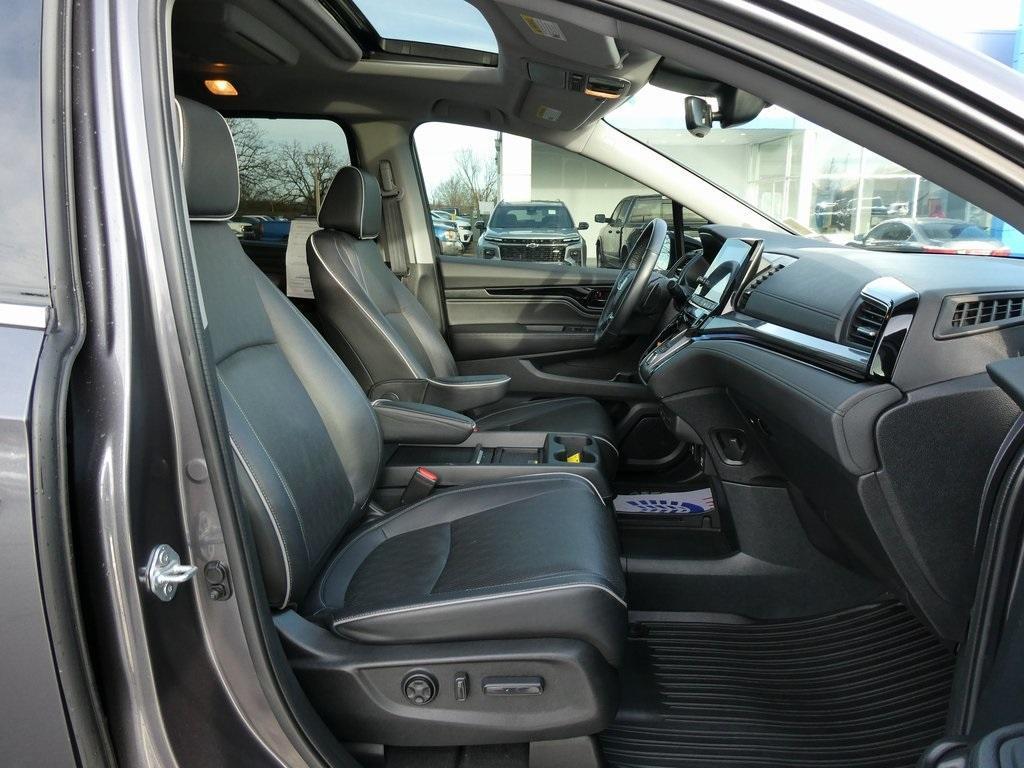 used 2024 Honda Odyssey car, priced at $37,995