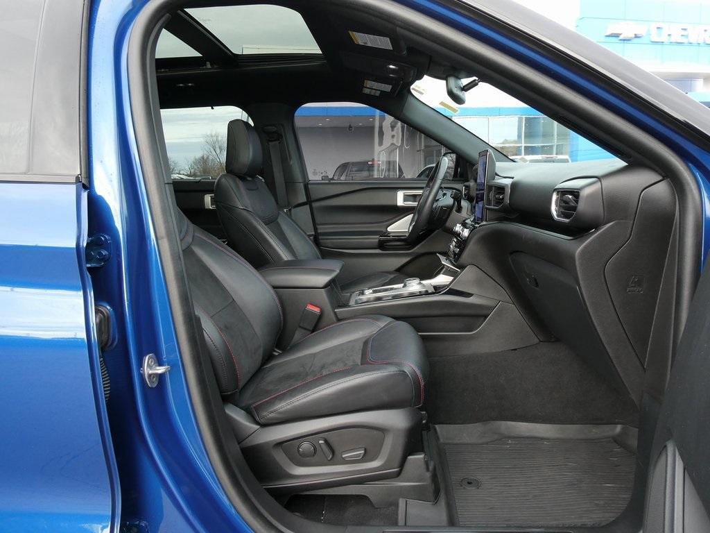used 2022 Ford Explorer car, priced at $36,995