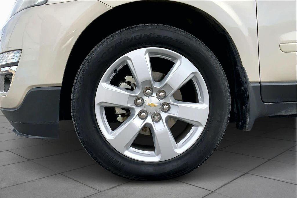 used 2017 Chevrolet Traverse car, priced at $13,891