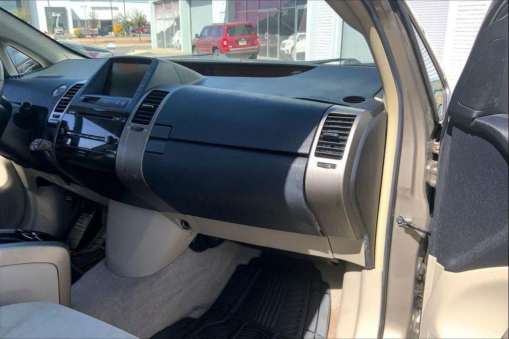 used 2007 Toyota Prius car, priced at $5,491
