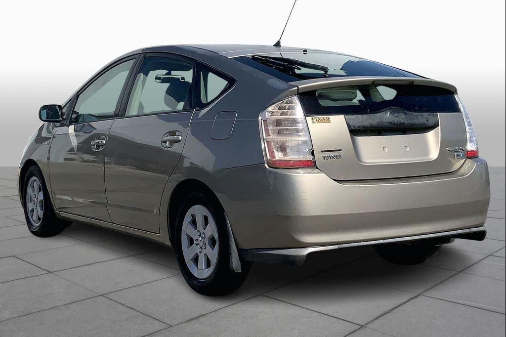 used 2007 Toyota Prius car, priced at $5,491
