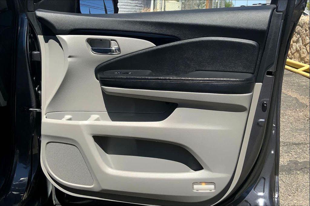 used 2016 Honda Pilot car, priced at $16,491
