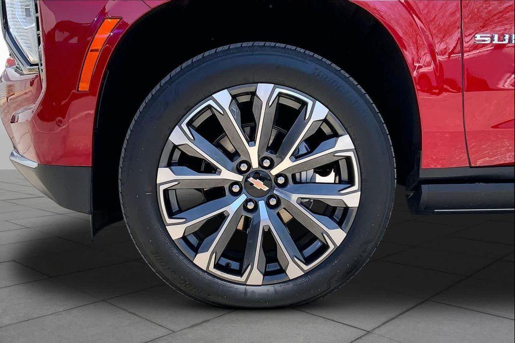 used 2025 Chevrolet Suburban car, priced at $84,006
