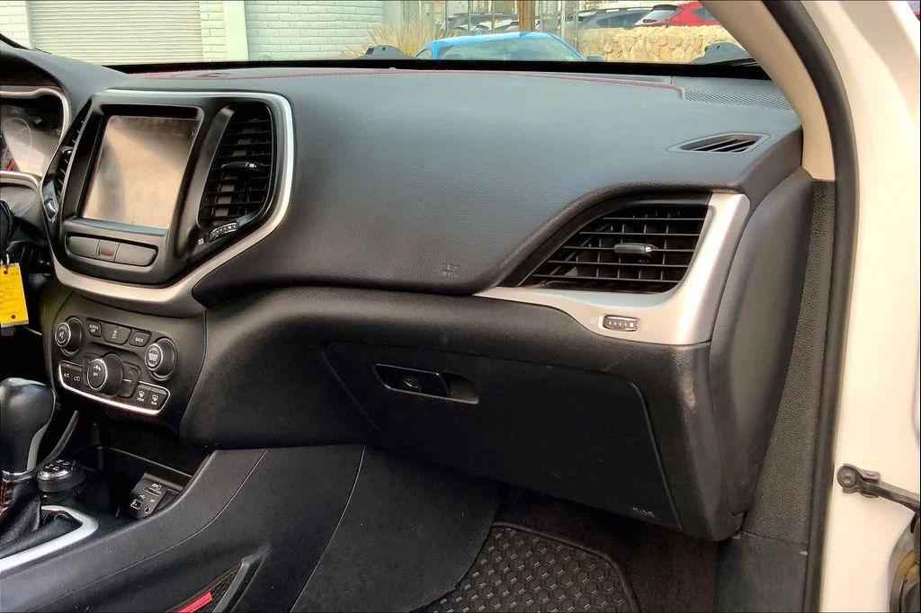 used 2017 Jeep Cherokee car, priced at $11,591