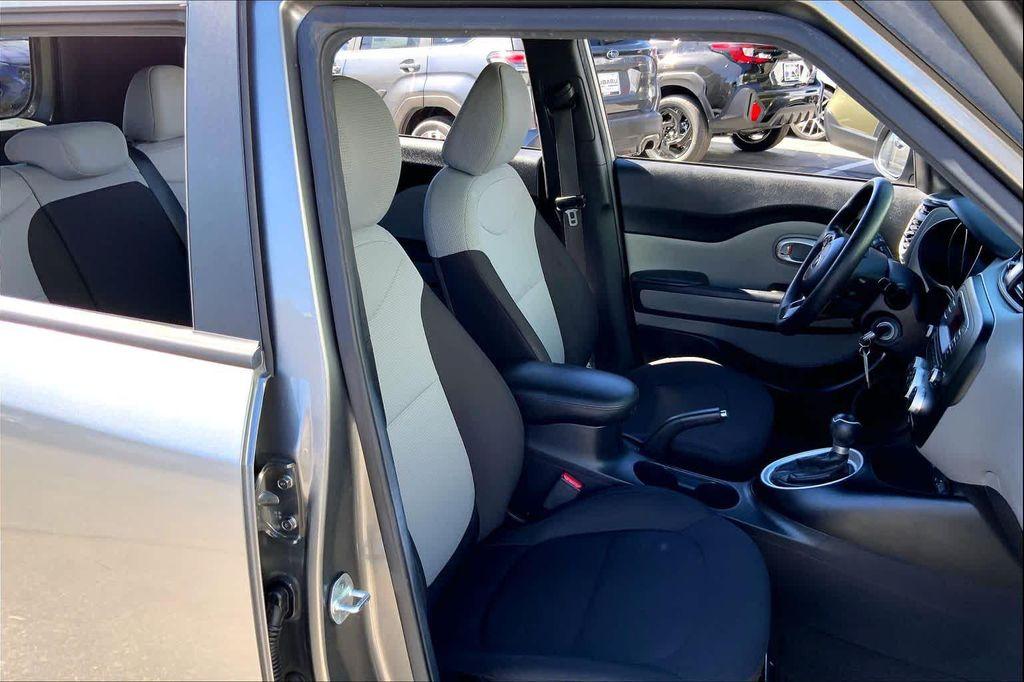 used 2015 Kia Soul car, priced at $6,891