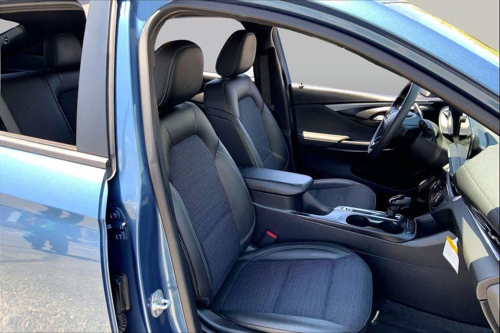 used 2025 Buick Envista car, priced at $22,896