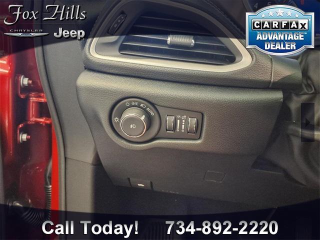 new 2025 Chrysler Pacifica car, priced at $44,761