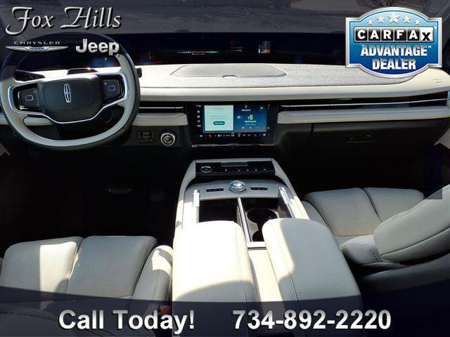 used 2025 Lincoln Navigator car, priced at $84,999