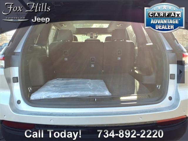 new 2025 Jeep Grand Cherokee car, priced at $52,972