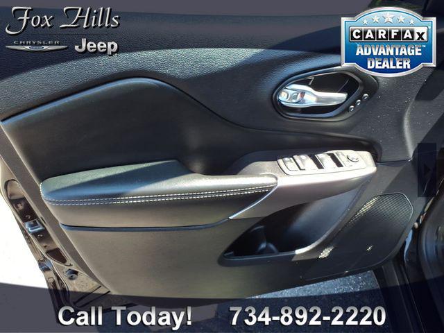 used 2022 Jeep Cherokee car, priced at $25,820