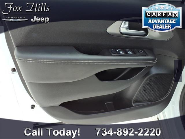 used 2025 Chrysler Pacifica car, priced at $29,994