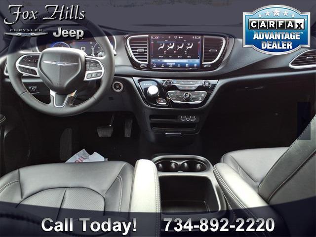 used 2025 Chrysler Pacifica car, priced at $29,994