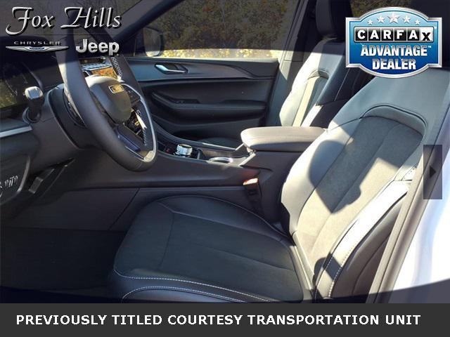 new 2025 Jeep Grand Cherokee car, priced at $43,113