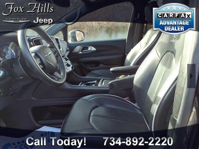 used 2021 Chrysler Pacifica Hybrid car, priced at $28,524