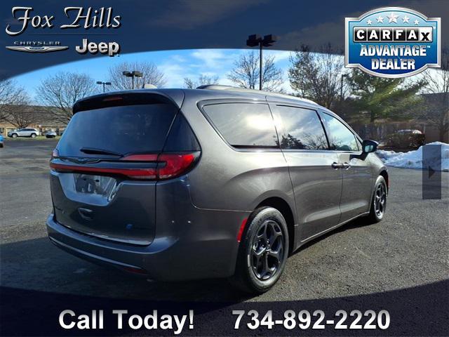 used 2021 Chrysler Pacifica Hybrid car, priced at $28,591