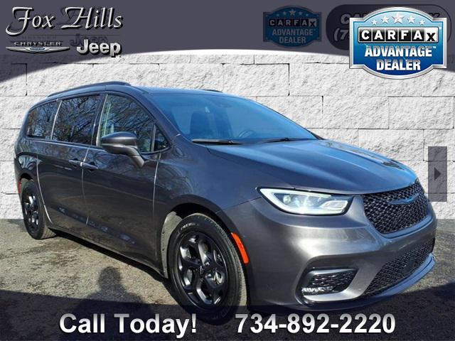 used 2021 Chrysler Pacifica Hybrid car, priced at $28,591