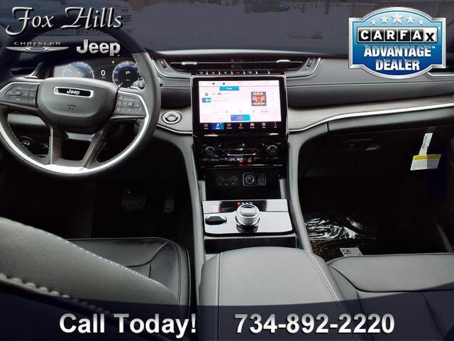 new 2025 Jeep Grand Cherokee car, priced at $50,014