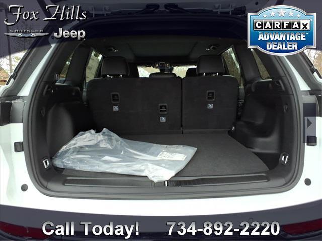 new 2025 Jeep Grand Cherokee car, priced at $50,014