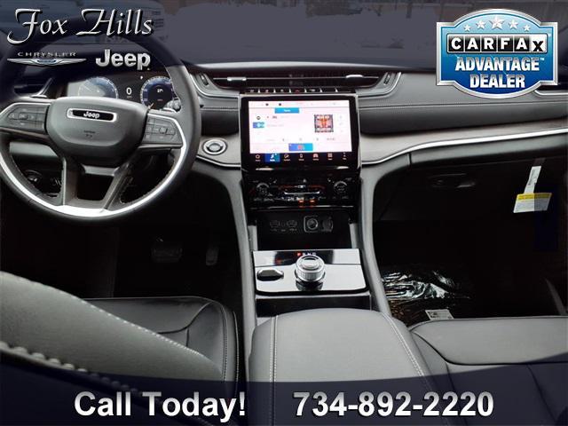 new 2025 Jeep Grand Cherokee car, priced at $50,014