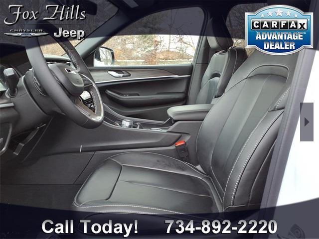 new 2025 Jeep Grand Cherokee car, priced at $50,014