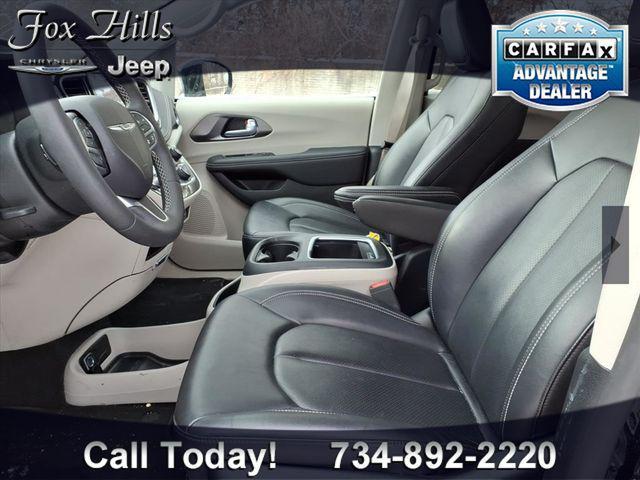 used 2024 Chrysler Pacifica Hybrid car, priced at $31,995