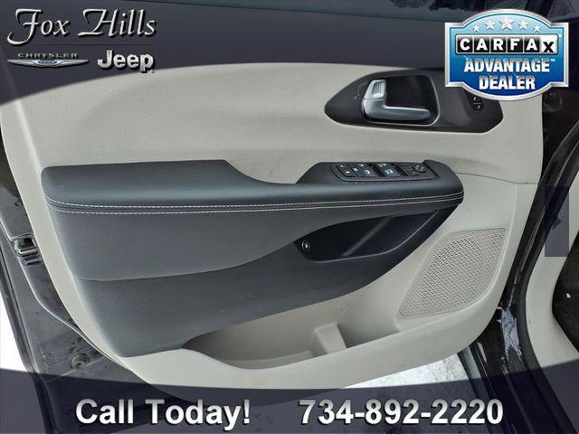 used 2024 Chrysler Pacifica Hybrid car, priced at $31,995