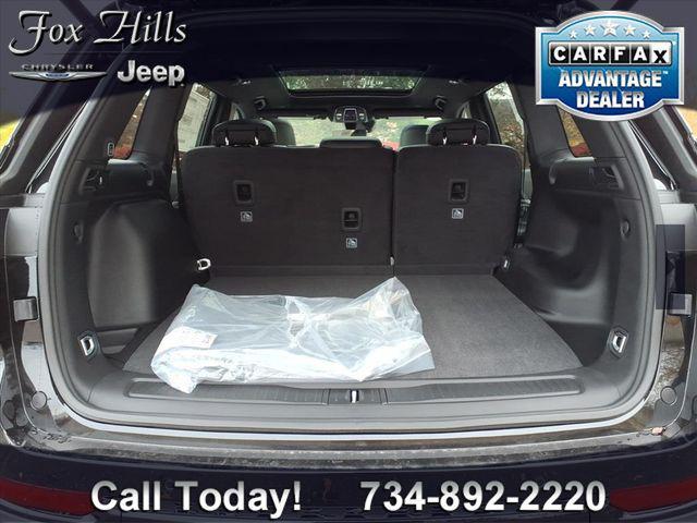 new 2025 Jeep Grand Cherokee car, priced at $50,058