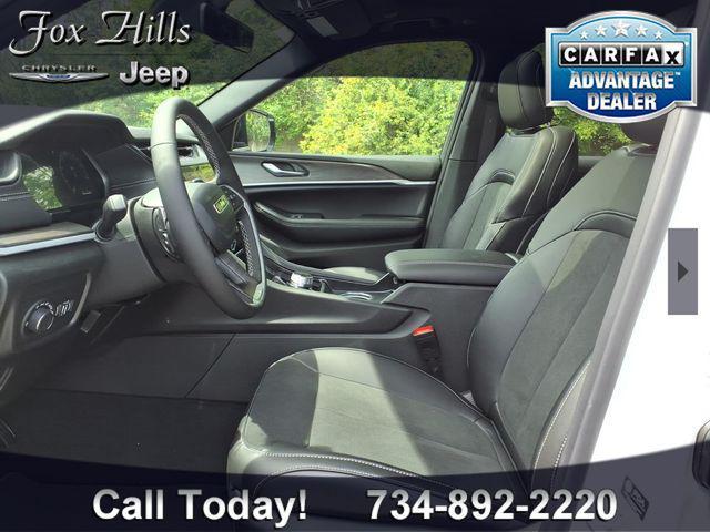 new 2026 Jeep Grand Cherokee car, priced at $45,776