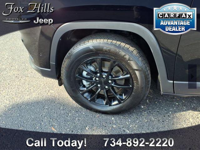 used 2023 Jeep Cherokee car, priced at $20,409