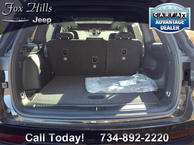 new 2025 Jeep Grand Cherokee car, priced at $50,058