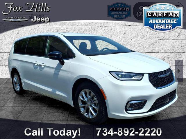 used 2026 Chrysler Pacifica car, priced at $34,899
