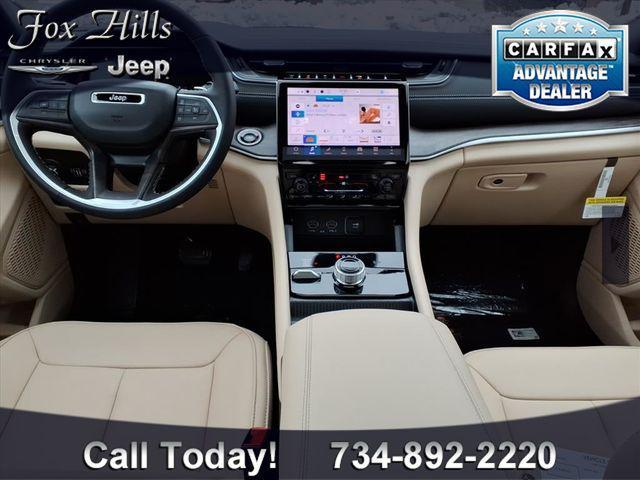 new 2025 Jeep Grand Cherokee car, priced at $50,014